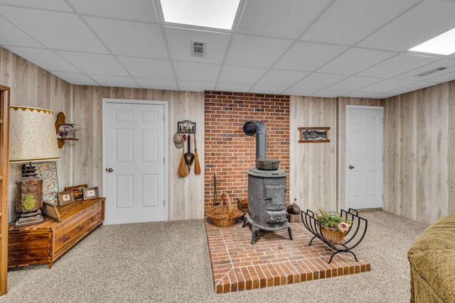 8244 County Road 8040, West Plains, MO 65775