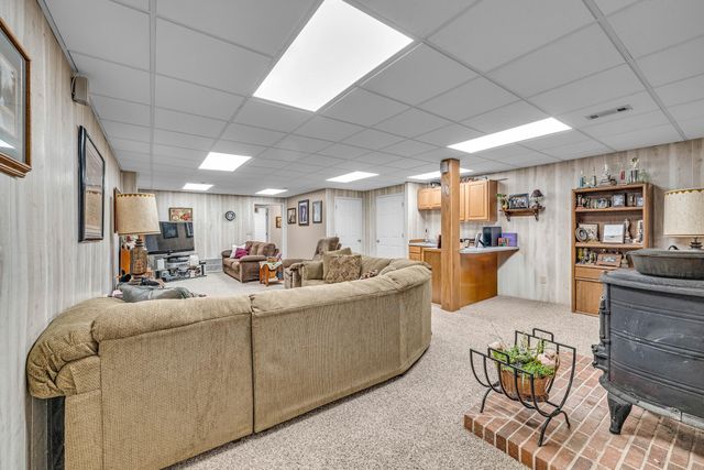 8244 County Road 8040, West Plains, MO 65775