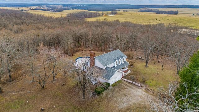 8244 County Road 8040, West Plains, MO 65775