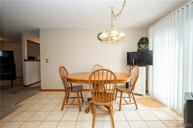 77 Patricia Drive, West Seneca, NY 14224