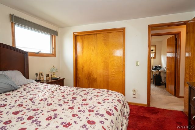 77 Patricia Drive, West Seneca, NY 14224