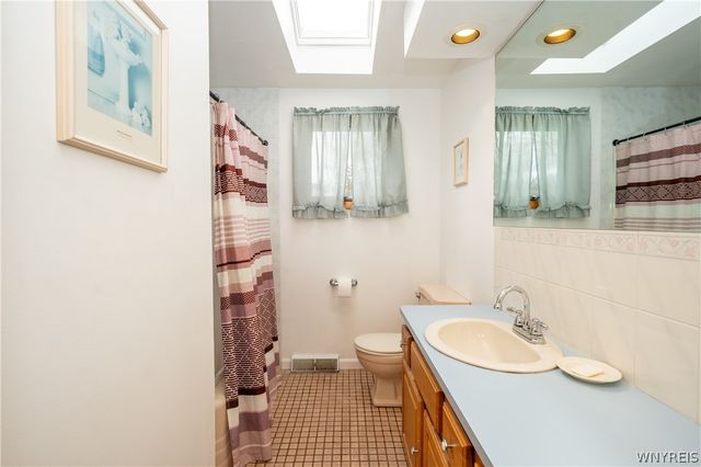 77 Patricia Drive, West Seneca, NY 14224