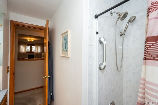 77 Patricia Drive, West Seneca, NY 14224