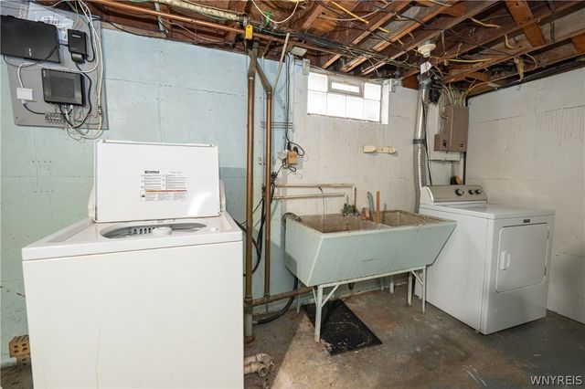 77 Patricia Drive, West Seneca, NY 14224