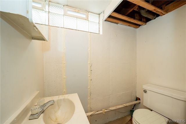 77 Patricia Drive, West Seneca, NY 14224