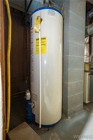 77 Patricia Drive, West Seneca, NY 14224