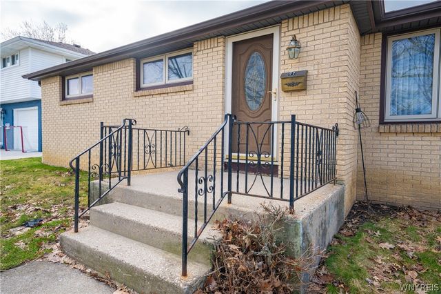 77 Patricia Drive, West Seneca, NY 14224