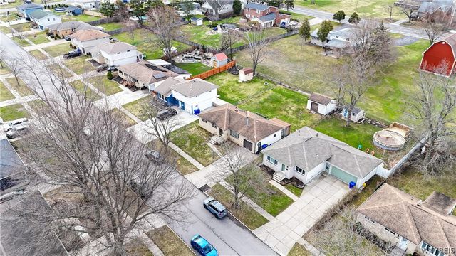 77 Patricia Drive, West Seneca, NY 14224