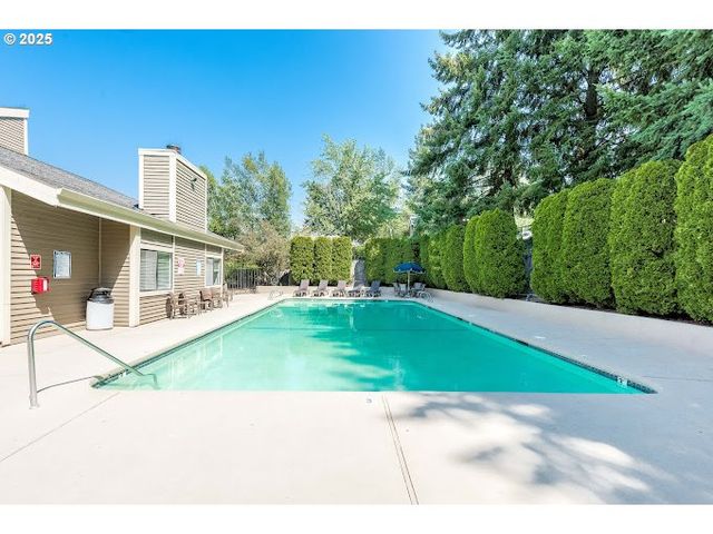 10204 Se TALBERT St, Clackamas, OR 97015