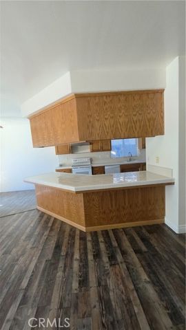 9909 Mona Lisa Ln, Bakersfield, CA 93312