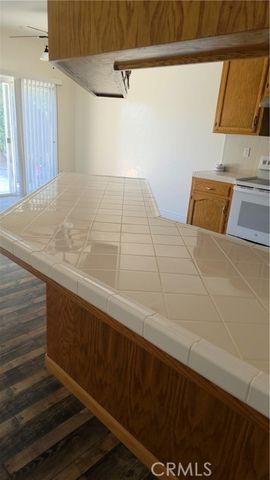 9909 Mona Lisa Ln, Bakersfield, CA 93312