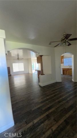 9909 Mona Lisa Ln, Bakersfield, CA 93312