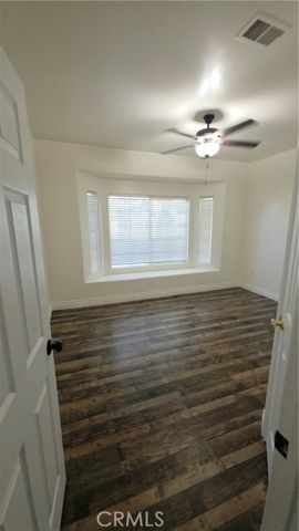9909 Mona Lisa Ln, Bakersfield, CA 93312