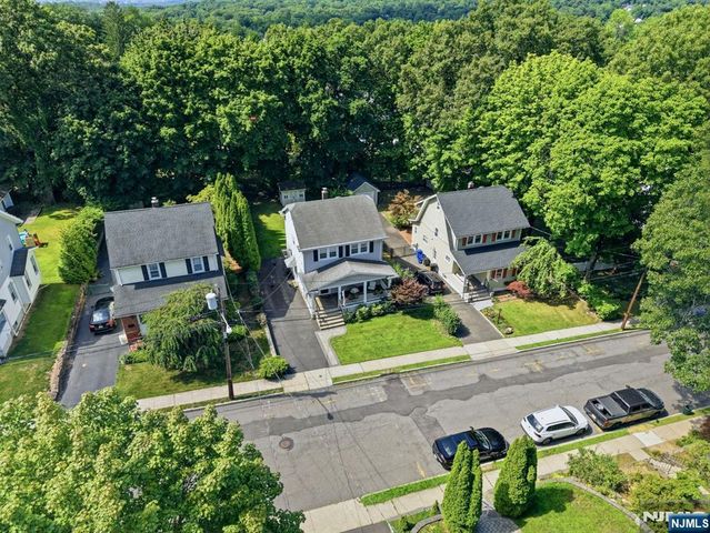 50 Payne Avenue, Midland Park, NJ 07432