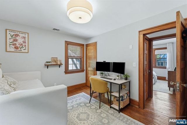 50 Payne Avenue, Midland Park, NJ 07432