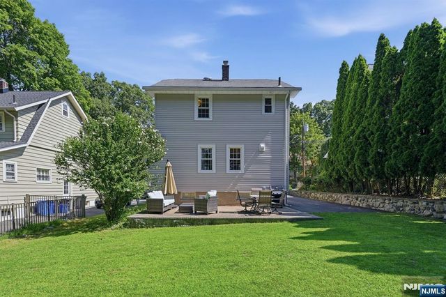 50 Payne Avenue, Midland Park, NJ 07432