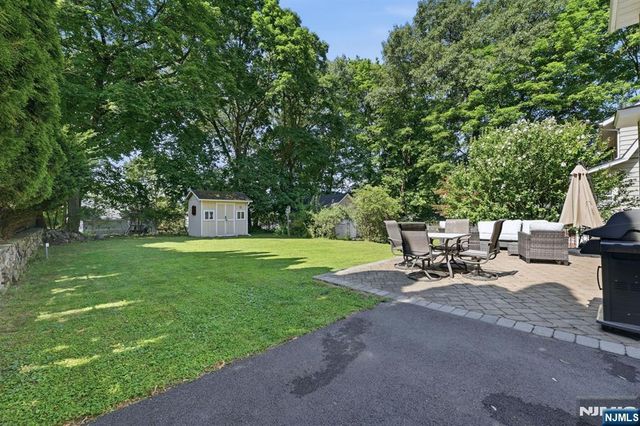 50 Payne Avenue, Midland Park, NJ 07432