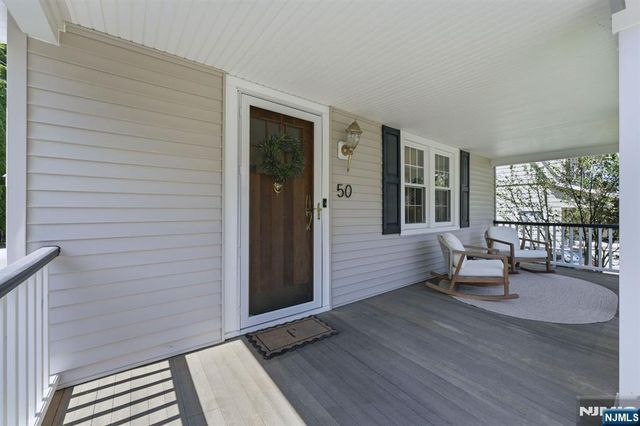 50 Payne Avenue, Midland Park, NJ 07432