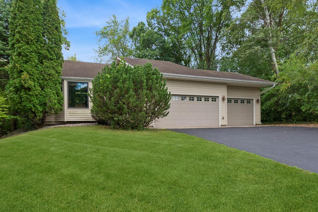 17388 Jaguar Path, Lakeville, MN 55044 — exterior
