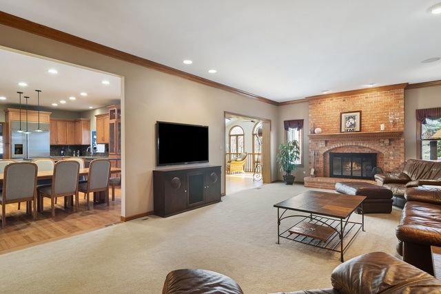 1515 Galloway Drive, Inverness, IL 60010