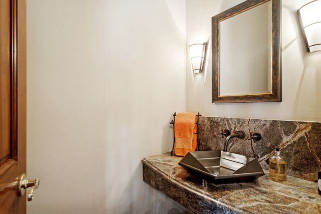 1515 Galloway Drive, Inverness, IL 60010