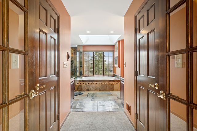 1515 Galloway Drive, Inverness, IL 60010