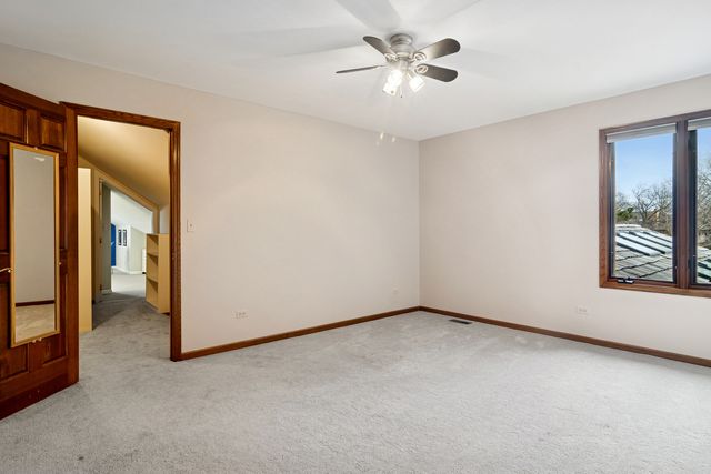 1515 Galloway Drive, Inverness, IL 60010