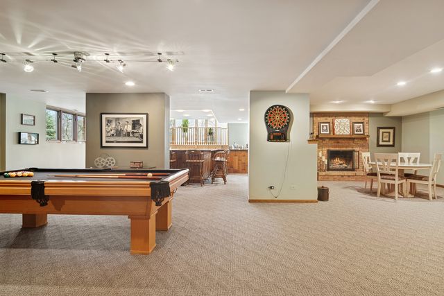 1515 Galloway Drive, Inverness, IL 60010