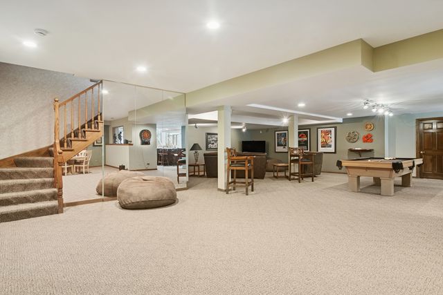 1515 Galloway Drive, Inverness, IL 60010