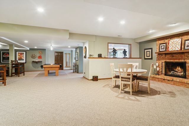 1515 Galloway Drive, Inverness, IL 60010