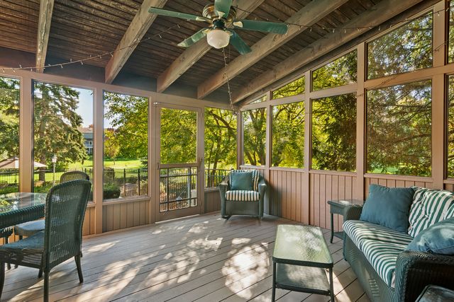 1515 Galloway Drive, Inverness, IL 60010