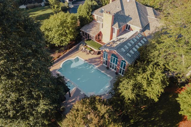 1515 Galloway Drive, Inverness, IL 60010