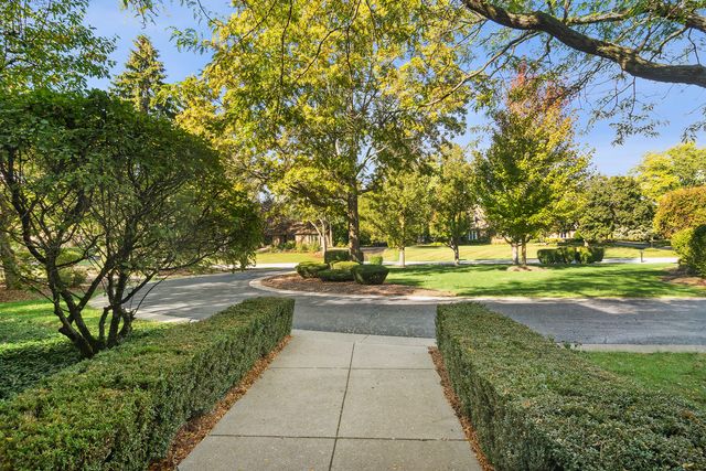 1515 Galloway Drive, Inverness, IL 60010