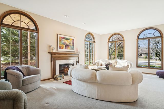 1515 Galloway Drive, Inverness, IL 60010