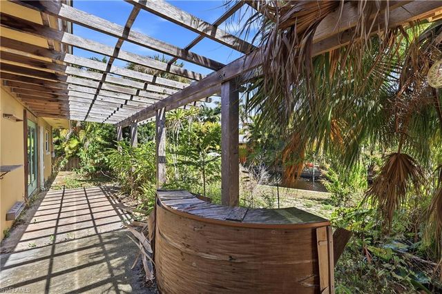 2204 Channel WAY, North Fort Myers, FL 33917