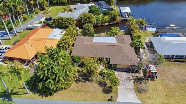 2204 Channel WAY, North Fort Myers, FL 33917
