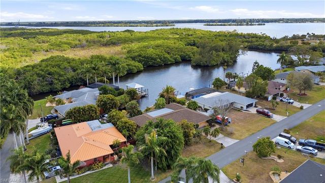 2204 Channel WAY, North Fort Myers, FL 33917