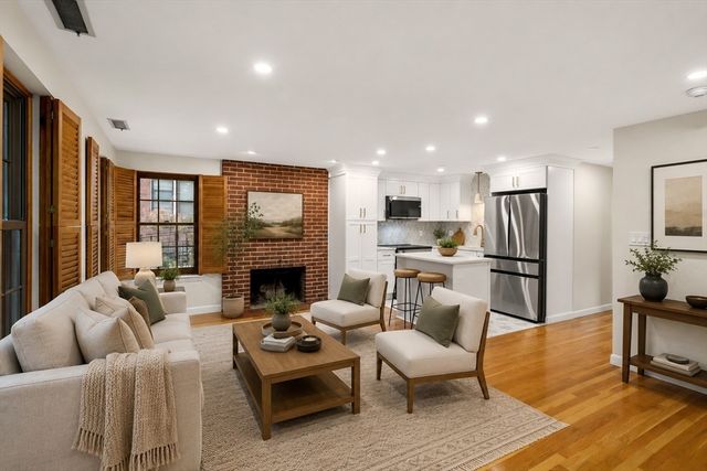3 Devens Street 2, Boston, MA 02129