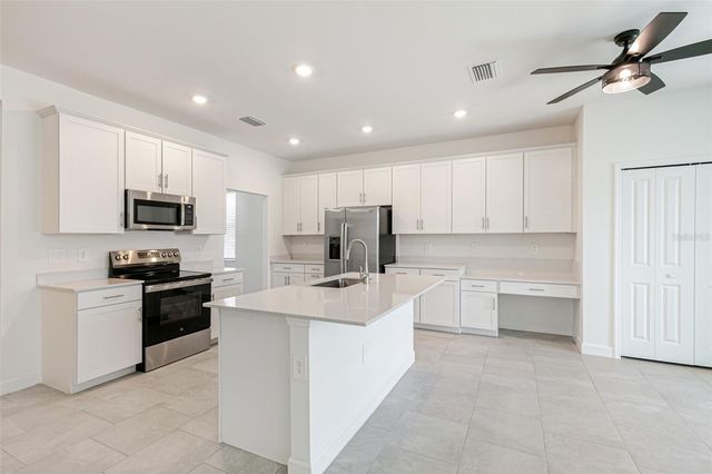 17777 SADDLEBACK LOOP, North Fort Myers, FL 33917