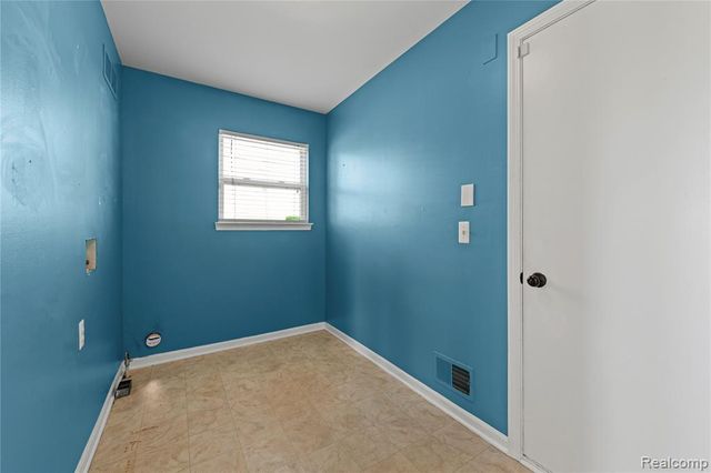 12922 Heritage, Warren, MI 48089