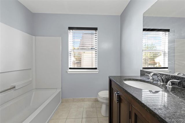 12922 Heritage, Warren, MI 48089