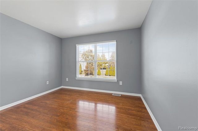 12922 Heritage, Warren, MI 48089