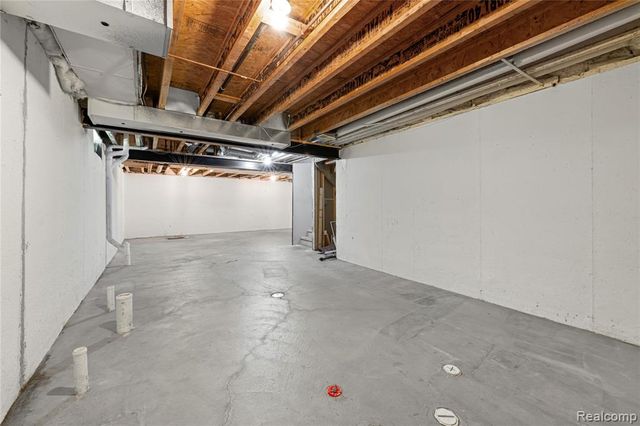 12922 Heritage, Warren, MI 48089