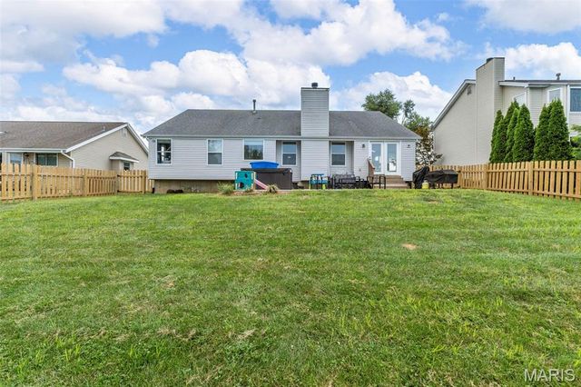 147 Black Lantern Trail, St Peters, MO 63376