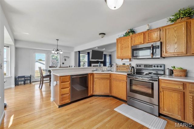 147 Black Lantern Trail, St Peters, MO 63376