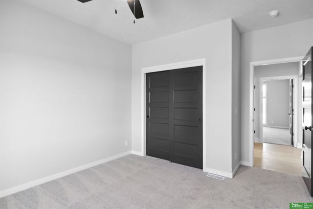 5504 N 212th Avenue, Elkhorn, NE 68022