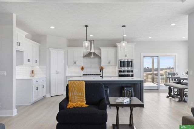 5504 N 212th Avenue, Elkhorn, NE 68022