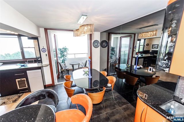 250 Gorge 8 C, Cliffside Park, NJ 07010