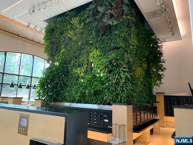 250 Gorge 8 C, Cliffside Park, NJ 07010