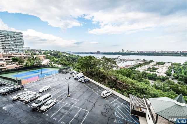 250 Gorge 8 C, Cliffside Park, NJ 07010